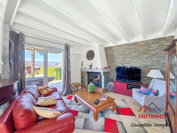 Messery (74140) Maison familiale 5 chambres avec piscine et terrain arboré à Messery, proche lac Léman