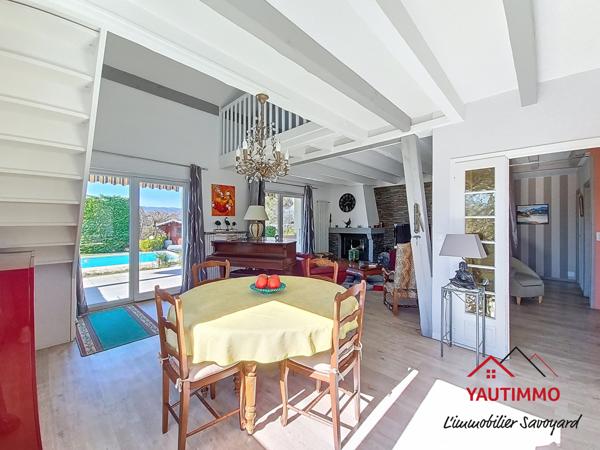 Messery (74140) Maison familiale 5 chambres avec piscine et terrain arboré à Messery, proche lac Léman