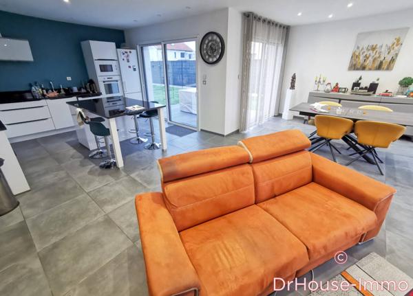 Maison à vendre 4 pièces de 137 m²