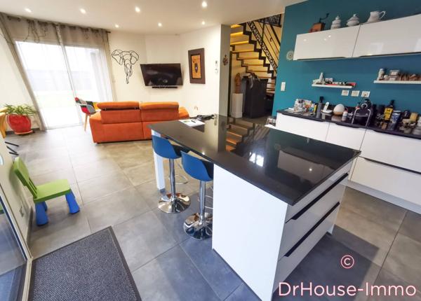 Maison à vendre 4 pièces de 137 m²
