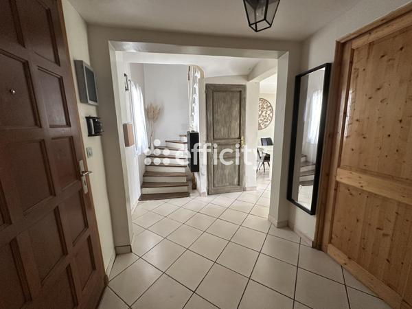 Maison 7 pièces - 153 m²