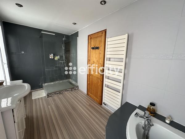 Maison 7 pièces - 153 m²