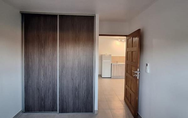 Maison à louer    3 pièces •  Mana