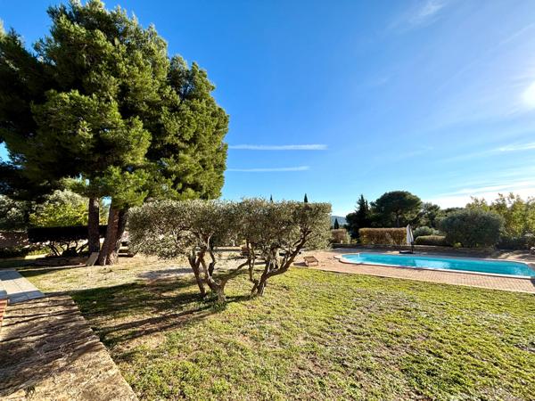 La Cadière-d’Azur À quelques minutes des plages : Magnifique maison de plain-pied de 177 m², lumineuse et sans vis-à-vis