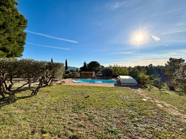 La Cadière-d’Azur À quelques minutes des plages : Magnifique maison de plain-pied de 177 m², lumineuse et sans vis-à-vis