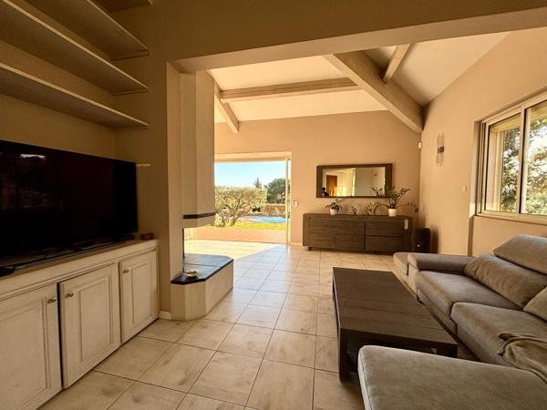 La Cadière-d’Azur À quelques minutes des plages : Magnifique maison de plain-pied de 177 m², lumineuse et sans vis-à-vis