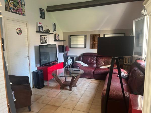 Maison familiale située à Souppes-sur-Loing.