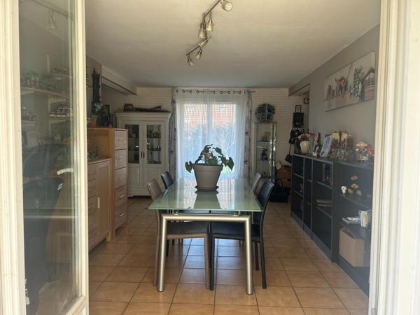 Maison familiale située à Souppes-sur-Loing.