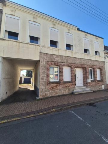 Maison mitoyenne 2 côtés à vendre, 7 pièces - Isbergues 62330