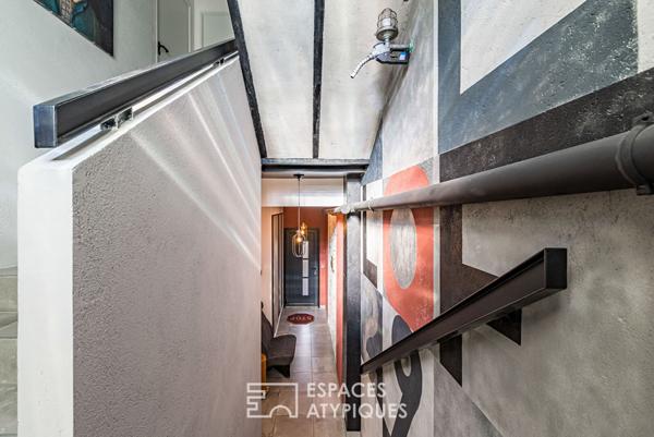 Maison de ville : Volume Contemporain et Potentiel de Surélévation