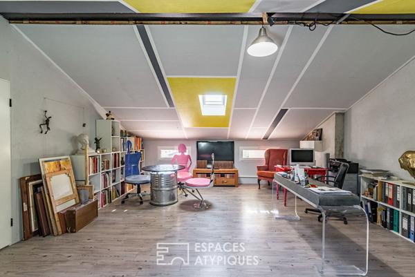 Maison de ville : Volume Contemporain et Potentiel de Surélévation