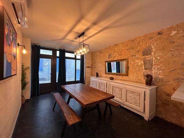 A vendre, maison de ville dans le centre-historique de Périgueux 24000