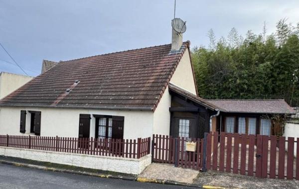 Vente Maison avec garage et dépendances Bruere-allichamps   