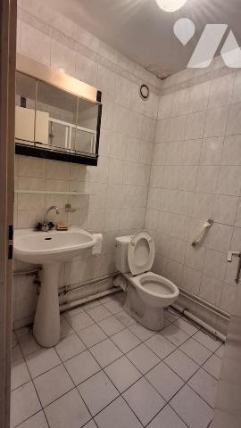 Sur la commune de Noisy le Grand (Seine Saint Denis) Appartement de 5 pièces principales et box