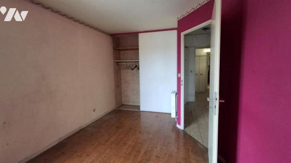 Sur la commune de Noisy le Grand (Seine Saint Denis) Appartement de 5 pièces principales et box