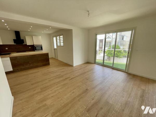 SAINT DENIS - JARDIN DE L'ETAT APPARTEMENT T5