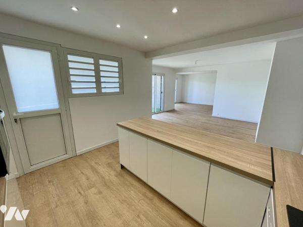 SAINT DENIS - JARDIN DE L'ETAT APPARTEMENT T5