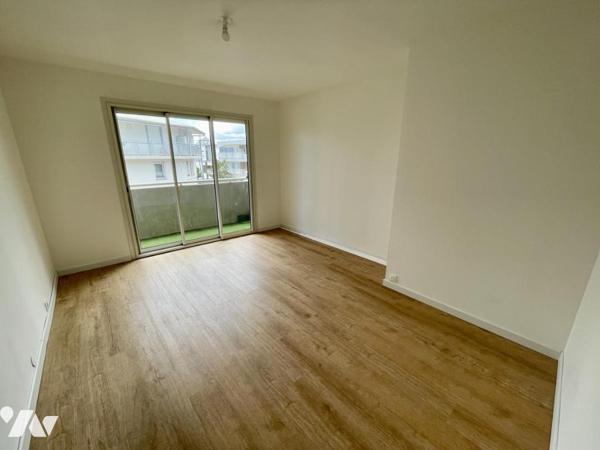 SAINT DENIS - JARDIN DE L'ETAT APPARTEMENT T5