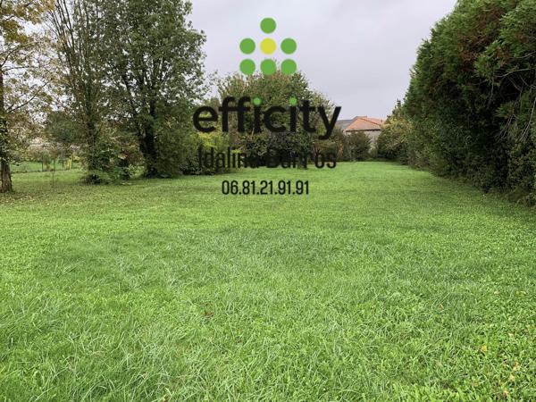 Terrain - 868 m²
EXCLUSIVITÉ EFFICITY