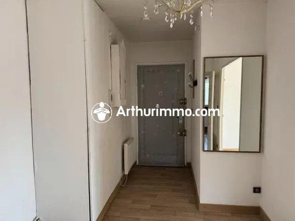 Vente                                                      Appartement
                        
                     3 pièces                      79 m2                     à Bagnoles-de-l'Orne-Normandie