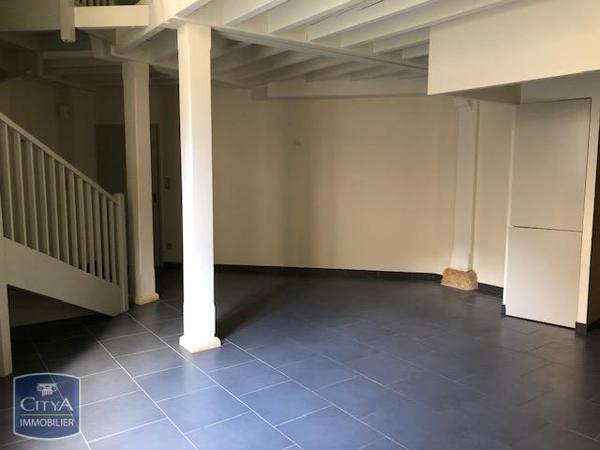 Appartement à louer 2 pièces 67.49m²