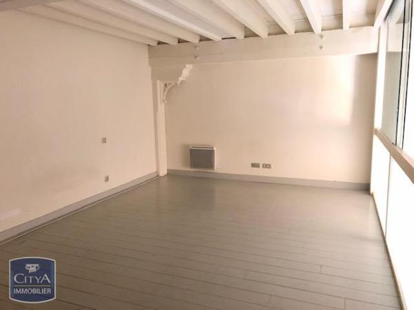 Appartement à louer 2 pièces 67.49m²