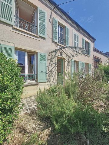 Rare à Rozay : maison + dépendances + studio !