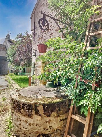 Rare à Rozay : maison + dépendances + studio !