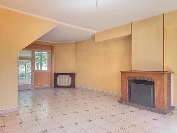 Rare à Rozay : maison + dépendances + studio !