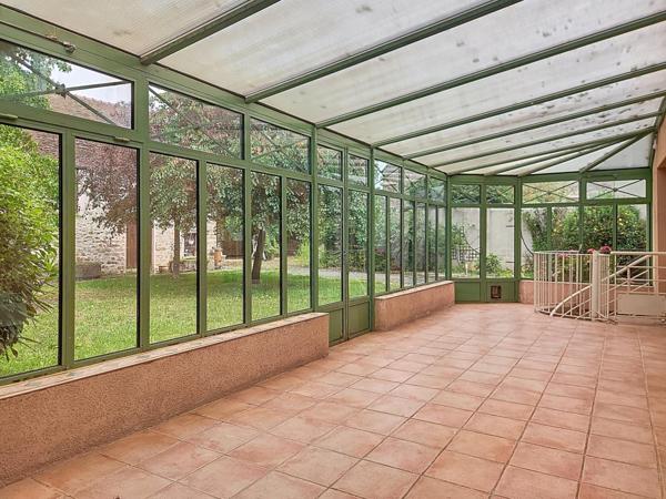 Rare à Rozay : maison + dépendances + studio !