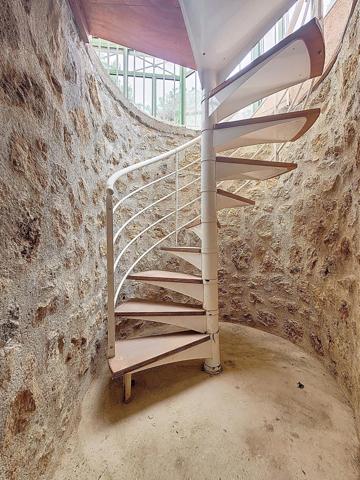 Rare à Rozay : maison + dépendances + studio !