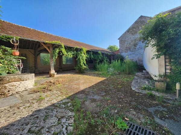 Rare à Rozay : maison + dépendances + studio !