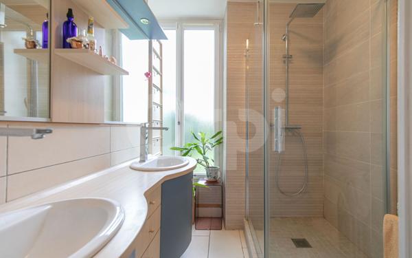 Appartement à vendre    4 pièces • 75,31 m2 Chelles