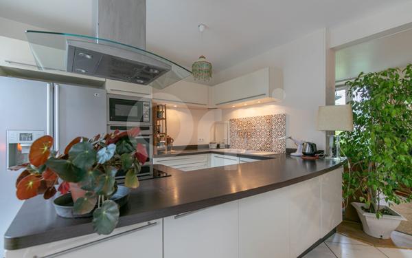 Appartement à vendre    4 pièces • 75,31 m2 Chelles