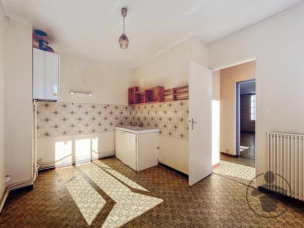 Vente Immeuble 8 pièces 162 m2 à Coutras