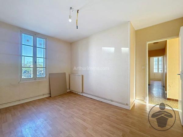 Vente Immeuble 8 pièces 162 m2 à Coutras