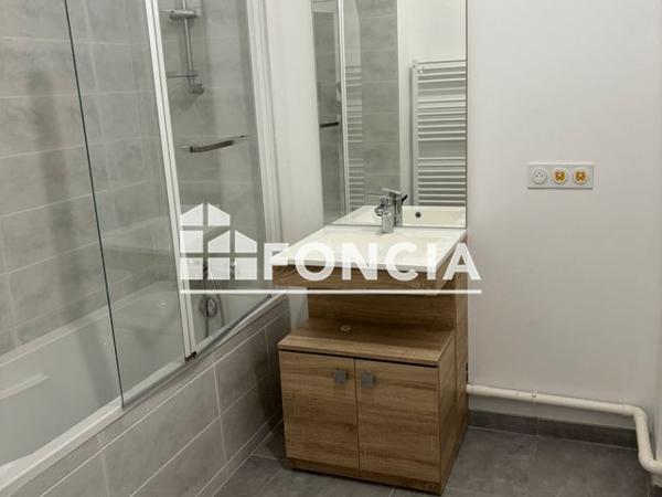 Location Appartement 3 pièces 62.5 m² - CARRE ALEXANDRA - 115 AVENUE VICTOR CHATENAY - A37 Angers 49000