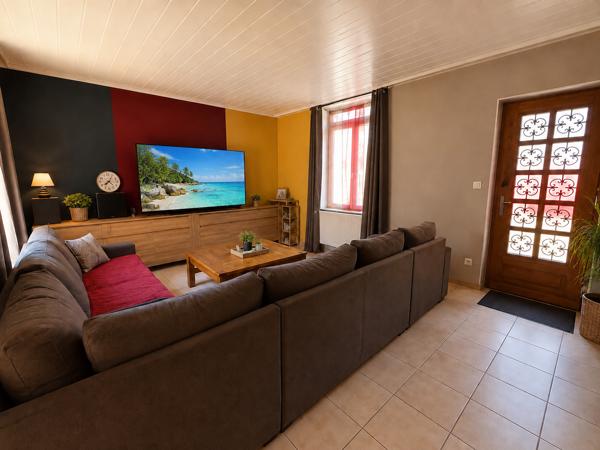 LILLE 5 MN DU METRO CHR JOLIE SEMI INDIVIDUELLE SUR 376M²