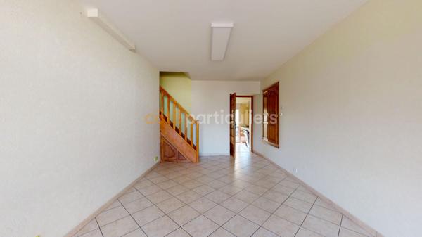Vente
                Immeuble138 m² - 6 Pièces -
                    BOURGVALLEES (50750)