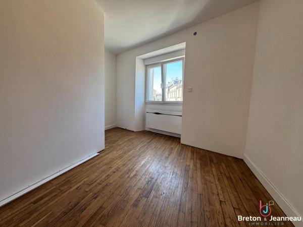 Immeuble COSSE LE VIVIEN