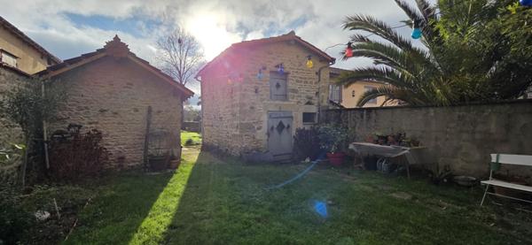 Nouveauté , Maison de ville à Saint-Maixent-l'École,, Saint maixent l ecole 79400