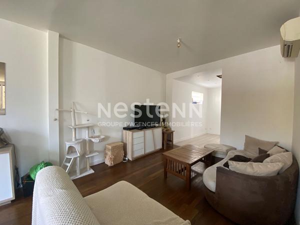 Maison située en plein centre ville de La Ferté Alais - Pièce de vie spacieuse - 3 chambres - cave partielle - terrain clos de 352 m2