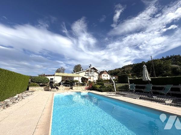 15 Kms de SAINT DIE DES VOSGES - ANOULD – Maison familiale de 147 m² avec piscine et terrain clos