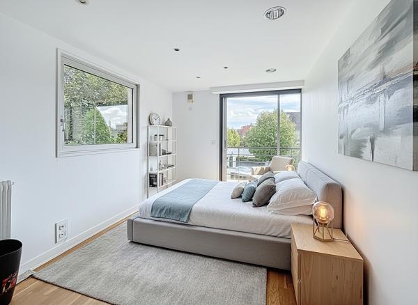 Maison Suresnes 5 pièce(s) 230 m2