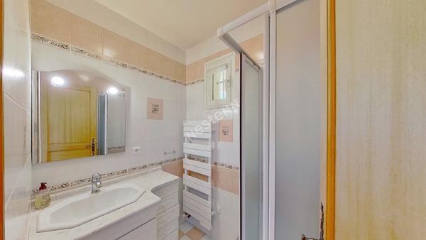 Maison Marines 8 pièces - 197m²