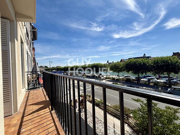 APPARTEMENT RENOVE TROUVILLE SUR MER - VUE PORT