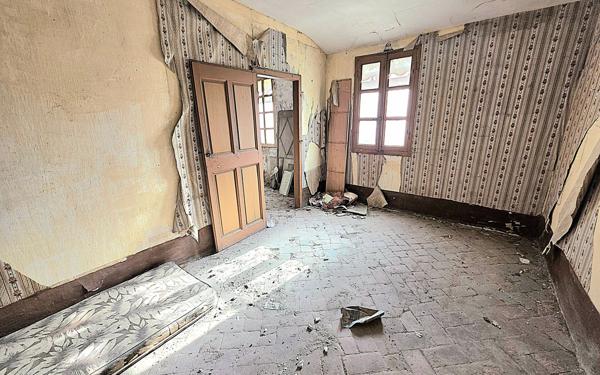 Maison à vendre    5 pièces •  Tarascon