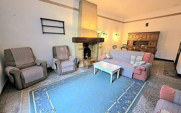 Maison à vendre    5 pièces •  Tarascon