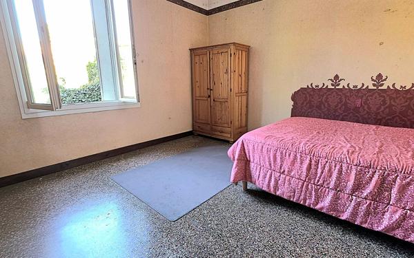 Maison à vendre    5 pièces •  Tarascon