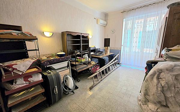 Maison à vendre    5 pièces •  Tarascon